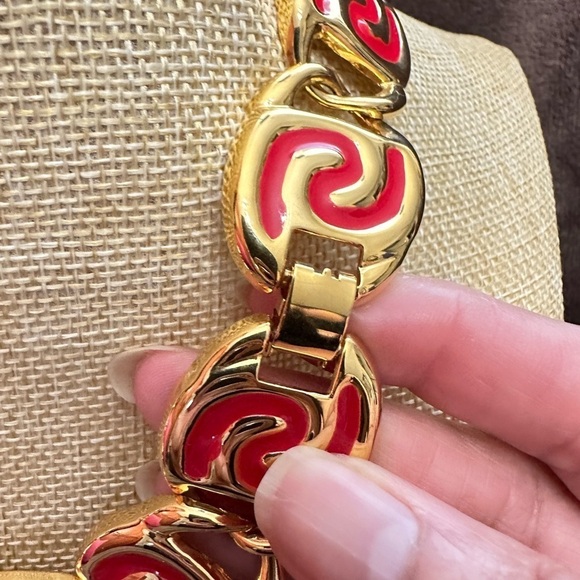 Vintage Chunky Large Statement Gold Tone Red Enamel 4125 W - Picture 7 of 8